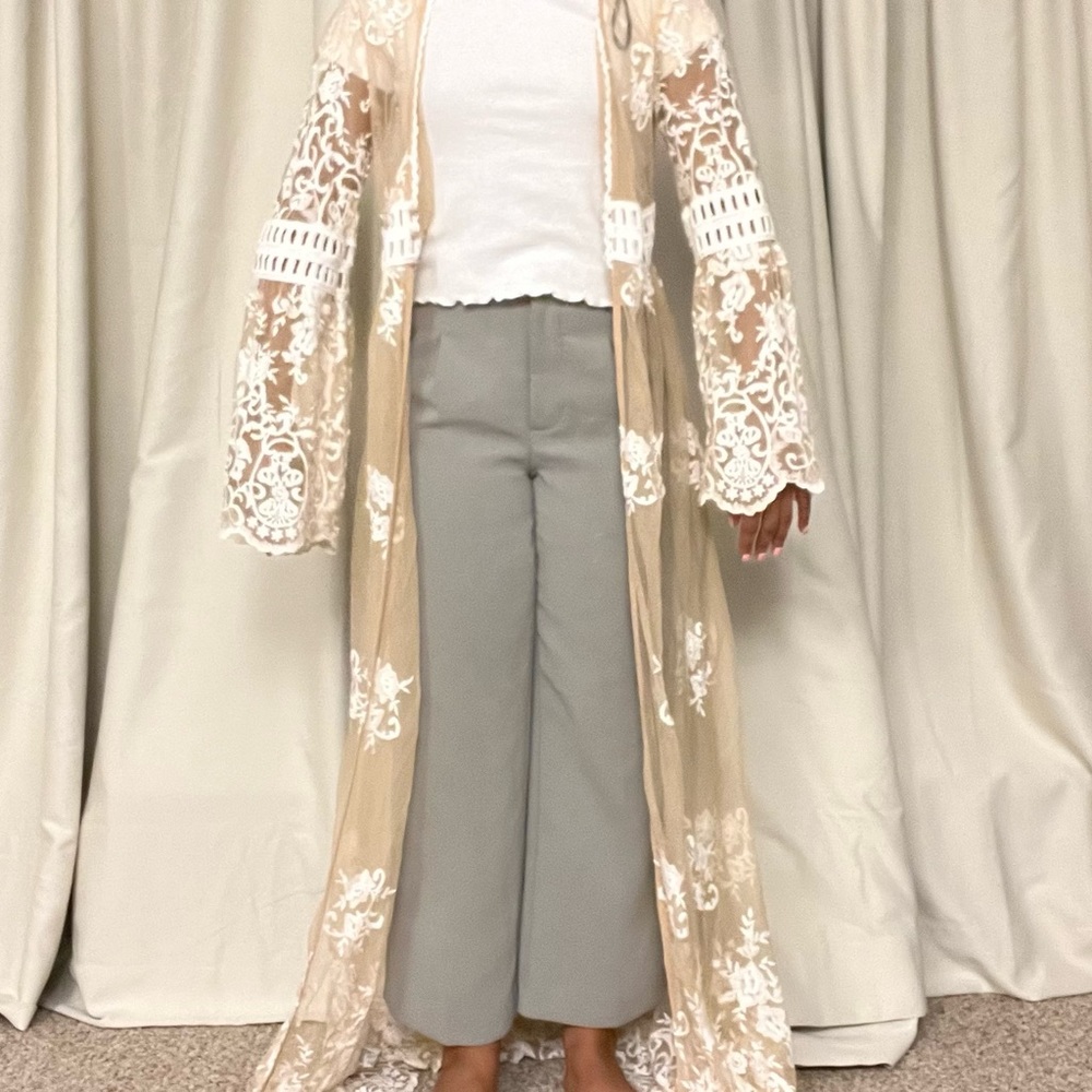 Forever 21 tan lace kimono robe cardigan new with tags